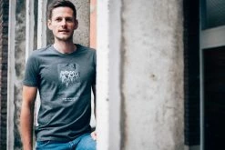 The Vandal - Les Ouvriers Du Peloton T-shirt 8 The Vandal - Les Ouvriers Du Peloton T-shirt -Vélo Elegant Magasin 3081903251