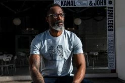 The Vandal - '' The Dance To Victory '' Tshirt -Vélo Elegant Magasin 3488036149